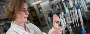 Claudia Marques, assistant professor, biological sciences Claudia Marques, assistant professor, biological sciences
