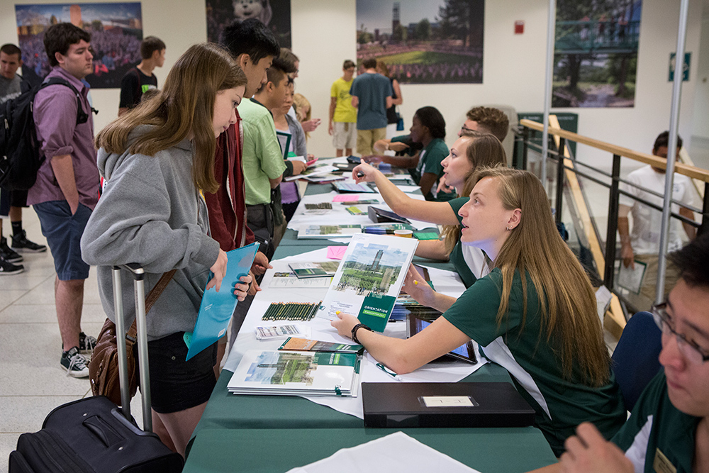 Harpur Freshman Orientation Daily Photo Jul 07 2015 Binghamton