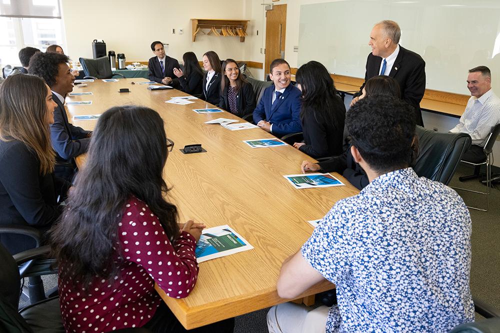 New York State Comptroller Thomas DiNapoli visits Binghamton University 